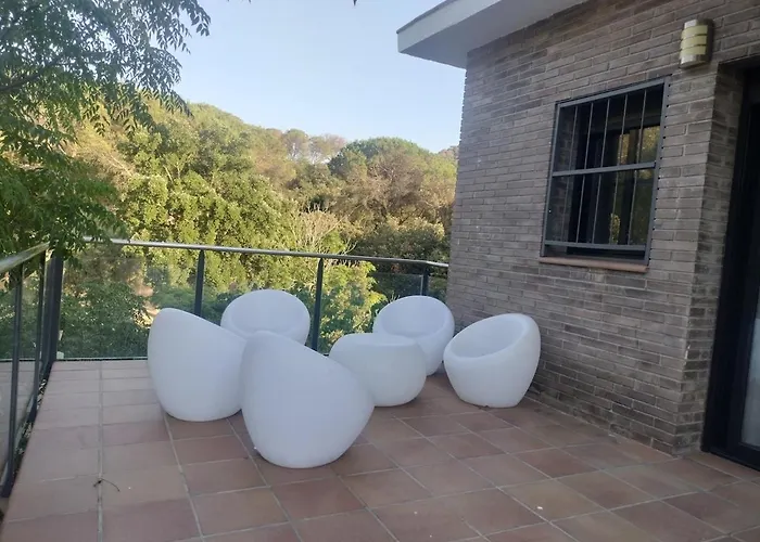 Large House Surrounded By Nature Vilanova de la Roca